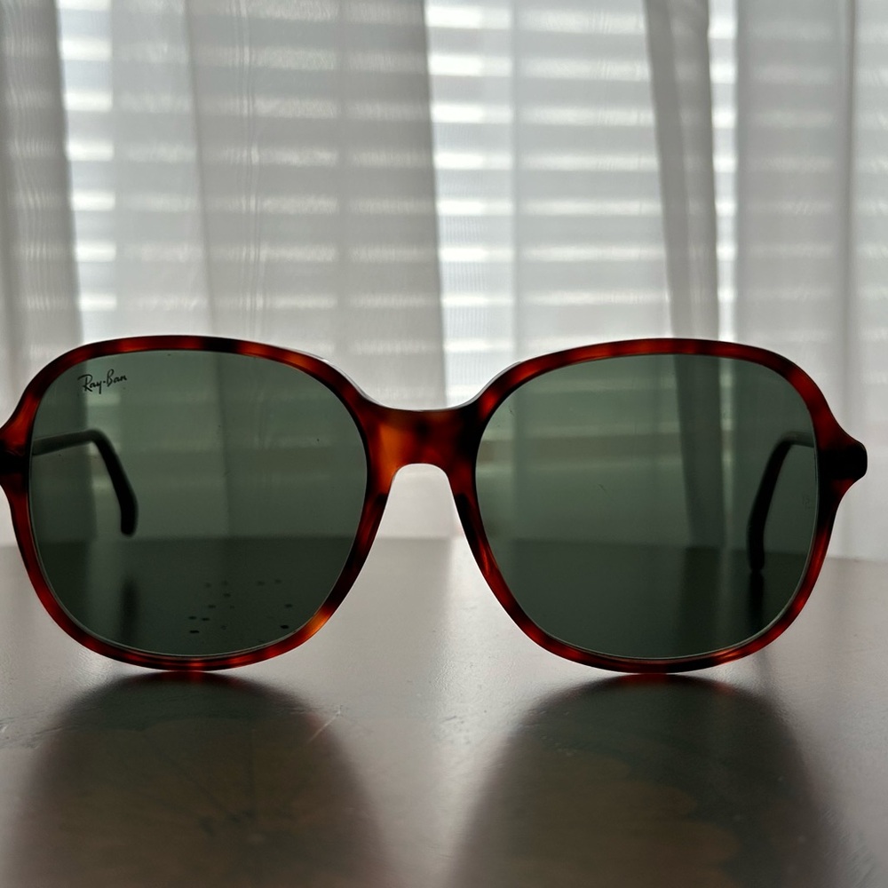 Ray-Ban Women's Tortoiseshell Green Lens Sunglasses - Picture 11 of 12